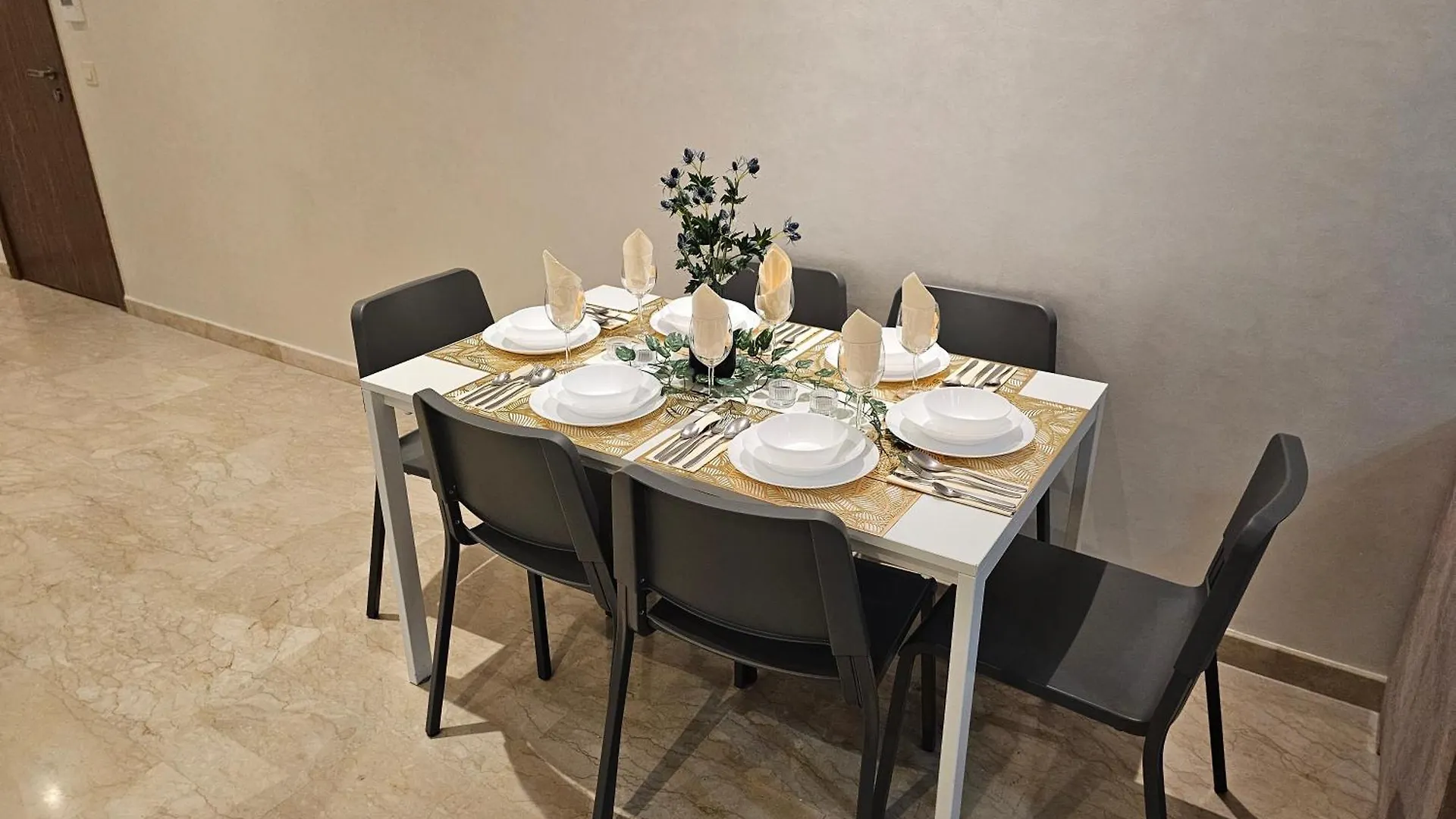 Luxury Living 3 Bedroom Apartment With Garden Terrace And Private Balcony Casablanca